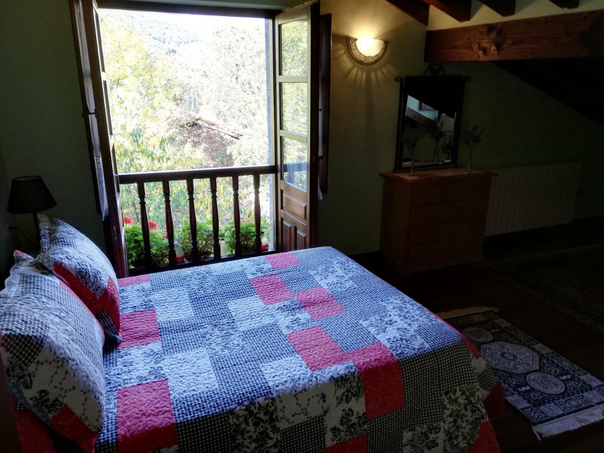 Casa Rural Josefina Aliezo Bagian luar foto